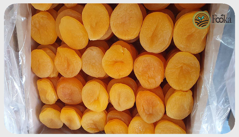 How much dried apricots should I consume in a day to get the health benefits